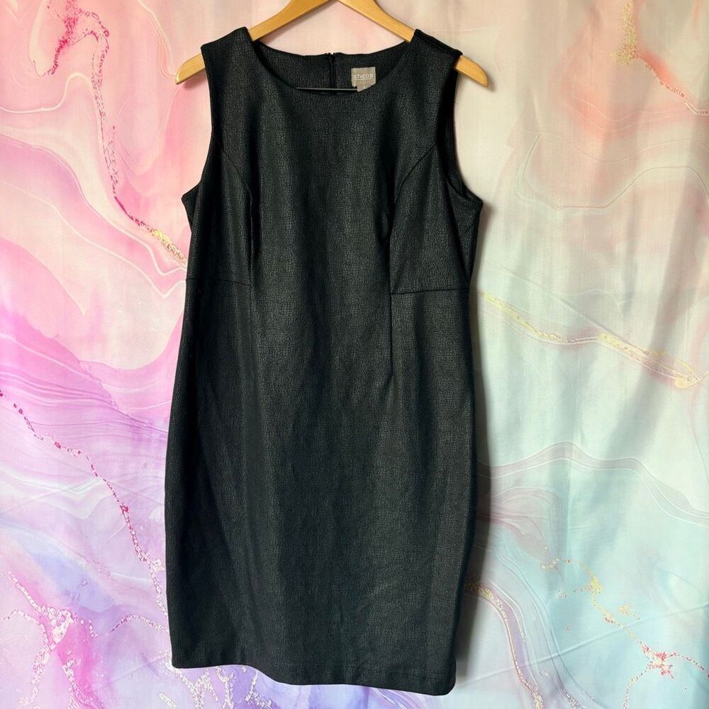 Chico’s 8 Black Pebbled Snake Skin Print Fitted Dress Professional Preppy Classy